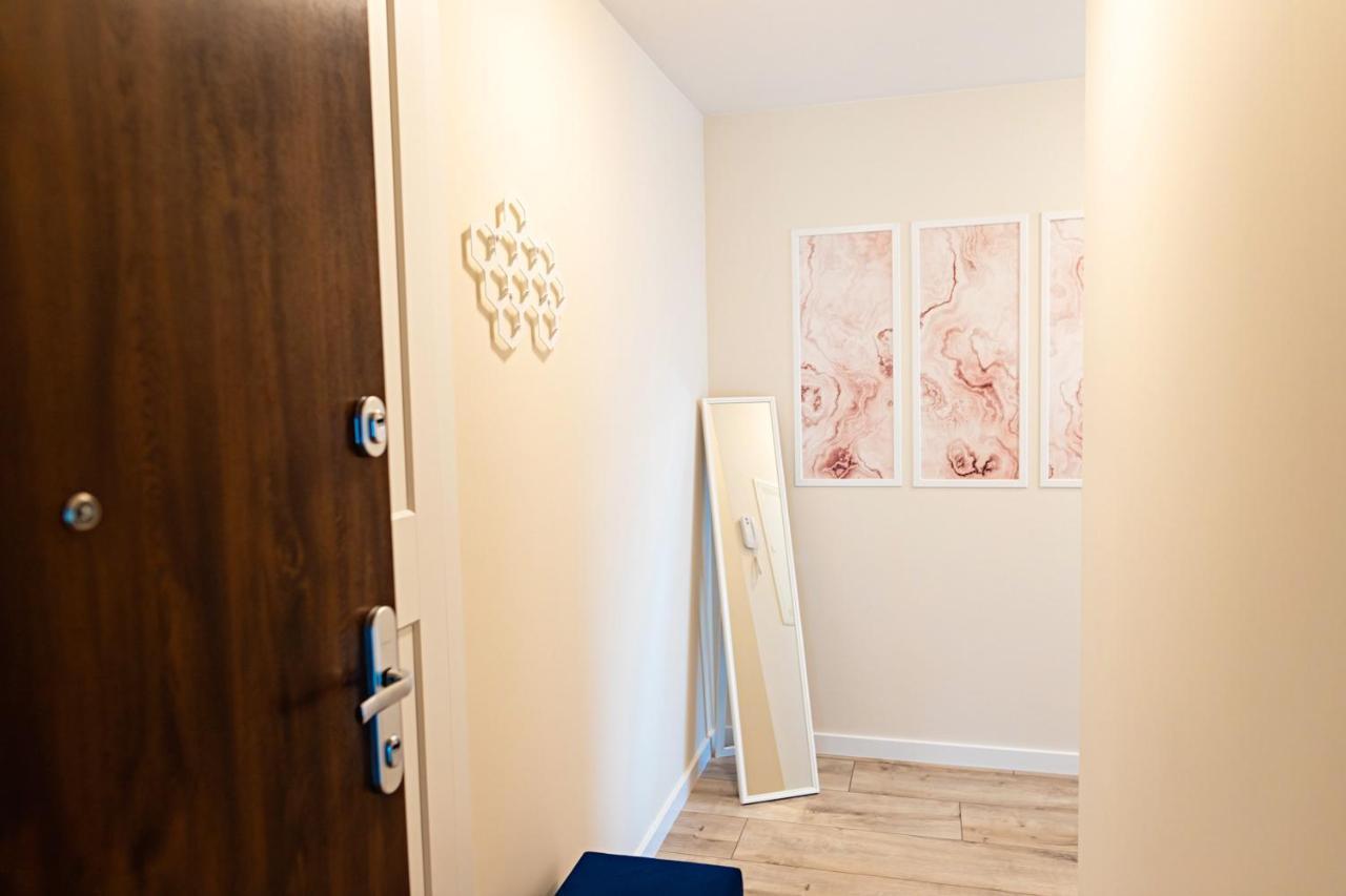 Apartament Bella Rosa z podziemnym parkingiem Kielce Bagian luar foto